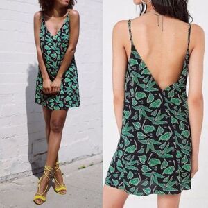 Urban Outfitters Women's Black‎ Green Leaf Print Mini Dress L Large Y2K 90s BOho